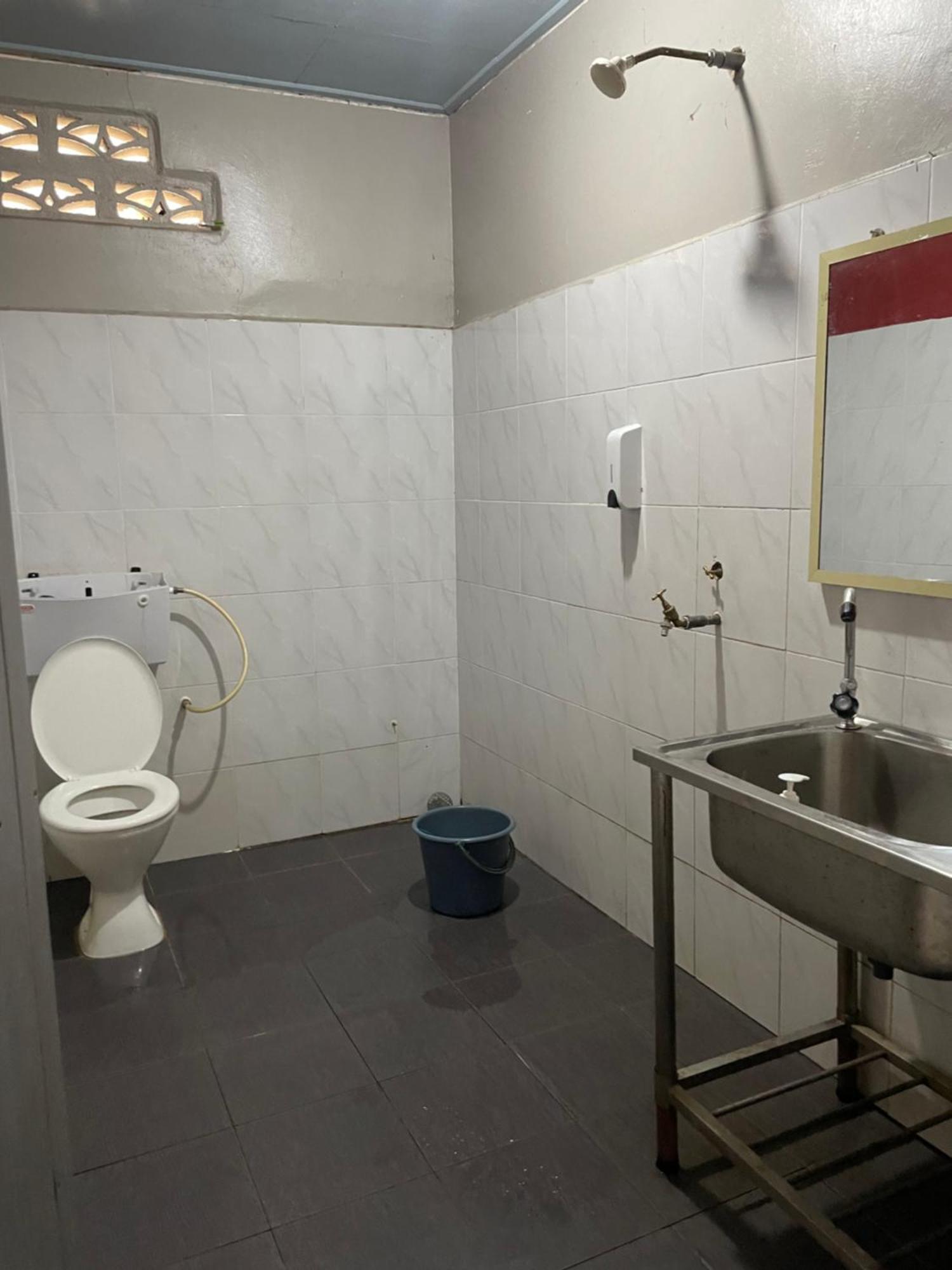 Hj Hassan Guest House- Studio Unit Kuala Terengganu Eksteriør billede